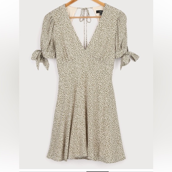 Lulus Olive Green Print Puff Sleeve Open Back Mini Dainity Dress Semi Formal - Picture 3 of 12